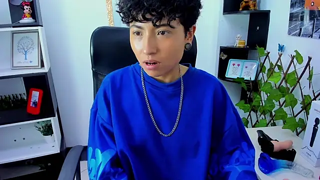 Im Mathias online show from October 15, 2:58 am