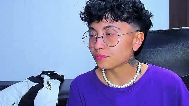 Im Mathias online show from February 20, 2:54 am