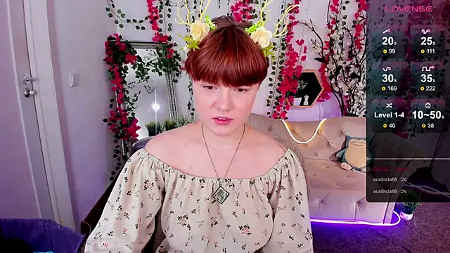 DreamyLuna online show from November 8, 9:20 pm