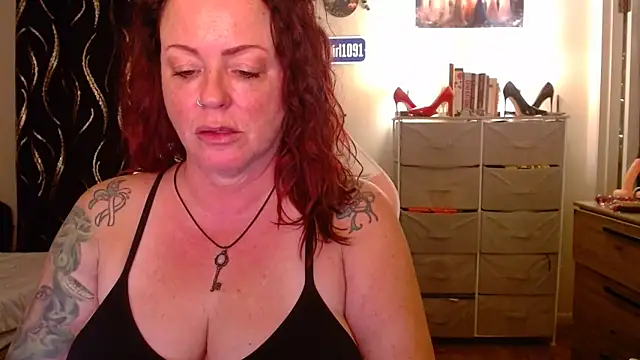 Snapshot of Nikkimastersgirl1091 chatting on September 12, 2:56 am Nikkimastersgirl1091 online show from September 12, 2:56 am