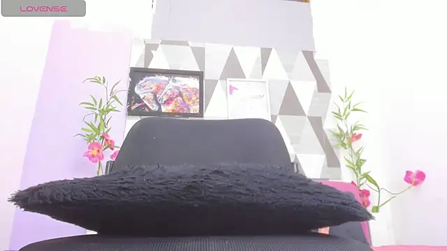 Michellcockxxx online show from May 10, 6:37 am