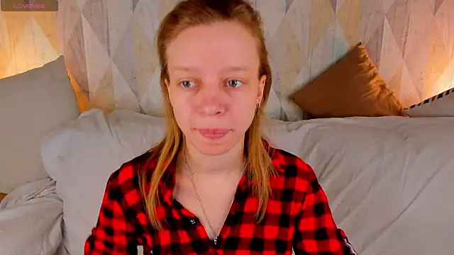 Michelle Blond online show from May 24, 12:53 am