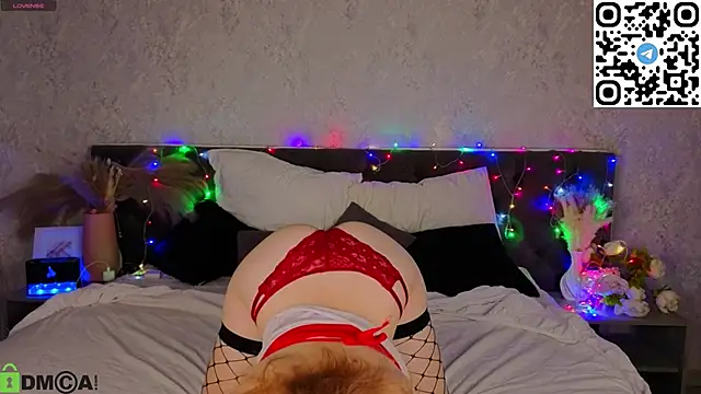Michelle Blond online show from May 7, 1:54 am