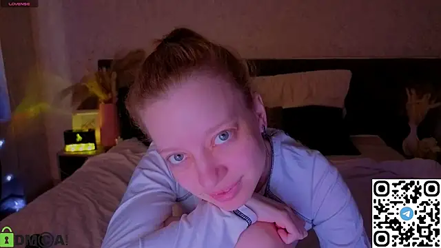 Michelle Blond online show from April 28, 2:27 am