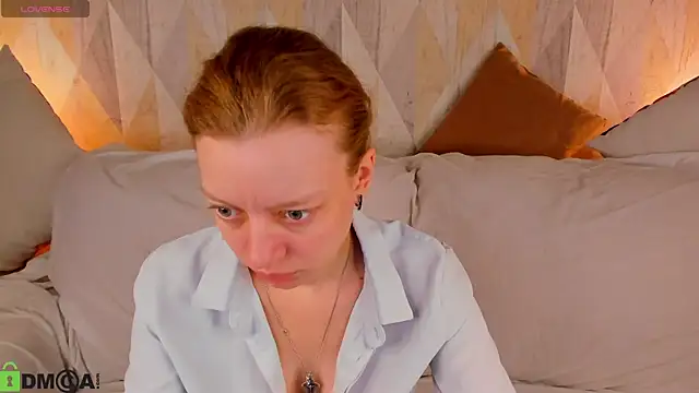 Michelle Blond online show from May 22, 1:03 am