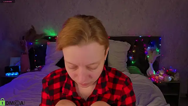 Michelle Blond online show from May 20, 1:57 am