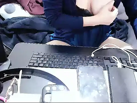 yourz tw online show from January 7, 5:49 pm