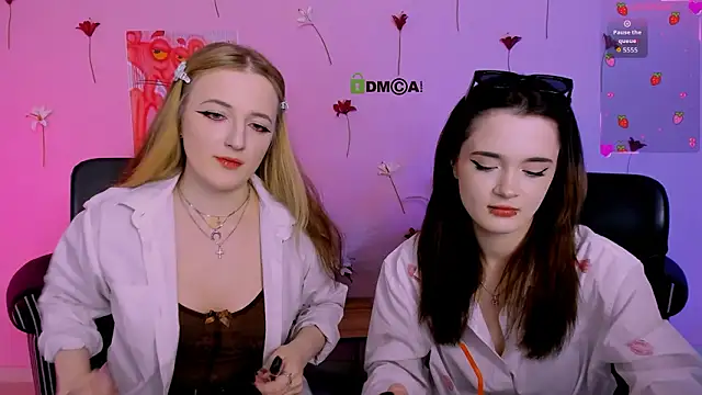 luna berryy online show from March 28, 9:14 pm