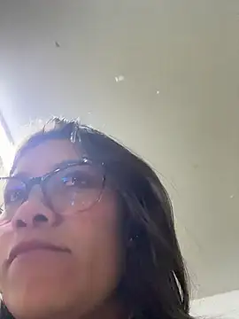 aurora divine online show from February 22, 11:49 pm