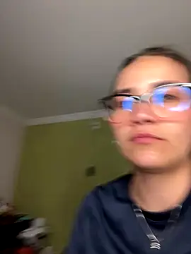 aurora divine online show from October 9, 11:53 pm