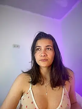 aurora divine online show from May 28, 9:02 pm