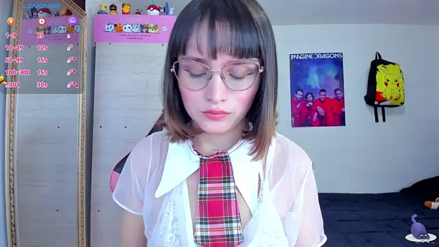 Snapshot of Lucyy-hess chatting on September 19, 8:19 pm Lucyy-hess online show from September 19, 8:19 pm
