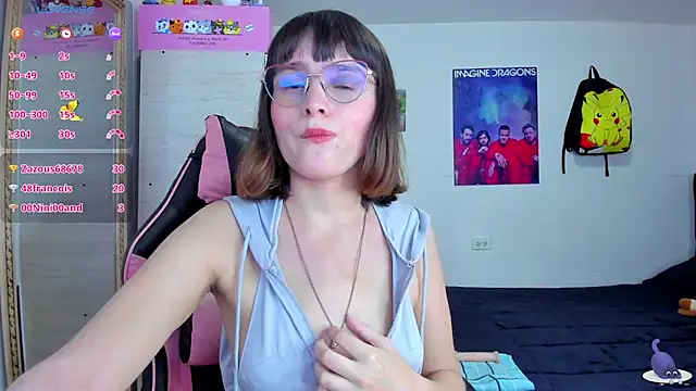 Snapshot of Lucyy-hess chatting on September 26, 8:50 pm Lucyy-hess online show from September 26, 8:50 pm
