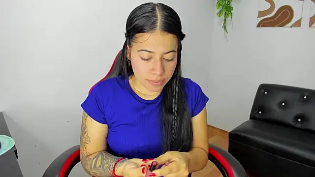 Caro kitty- online show from December 1, 1:03 pm