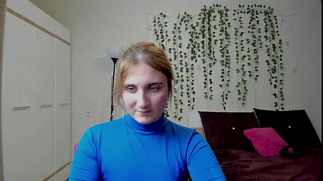 Miss Elsa  online show from October 15, 1:36 pm