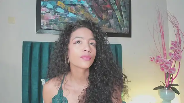 Snapshot of AntonellaHall_ chatting on October 9, 11:58 am AntonellaHall online show from October 9, 11:58 am