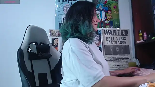 gigiqueen 18 online show from April 6, 1:16 am