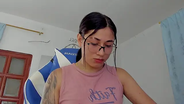 Camila TransGirl online show from November 15, 1:45 pm