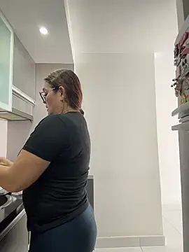 AntonellaAlondra4 online show from May 25, 5:34 pm