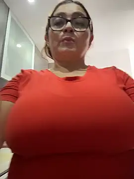 AntonellaAlondra4 online show from May 8, 5:05 pm