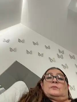 AntonellaAlondra4 online show from May 7, 2:10 pm