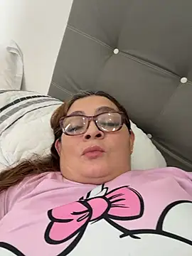 AntonellaAlondra4 online show from May 2, 2:31 pm
