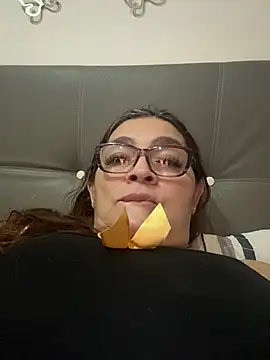 AntonellaAlondra4 online show from May 5, 2:36 am