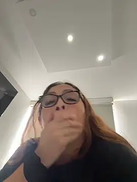 AntonellaAlondra4 online show from May 11, 2:45 pm