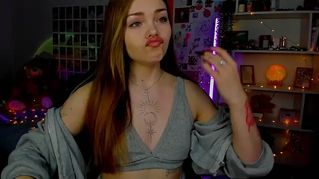 AkiraKatsu online show from October 25, 12:46 pm