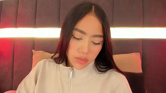 nicolle pierce online show from September 22, 12:25 pm