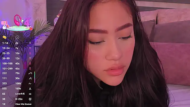 nicolle pierce online show from March 4, 1:28 pm