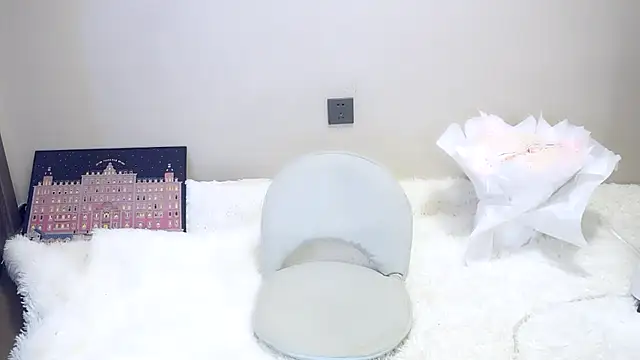 lkjfdsks online show from July 28, 8:52 pm