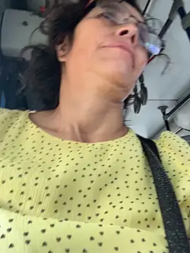 MireyaTorresGu online show from January 5, 6:11 pm