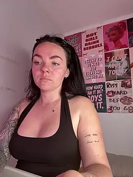 yorkshiregal online show from February 12, 8:05 am