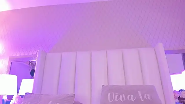 SophiaSmiiths  online show from May 7, 10:24 pm