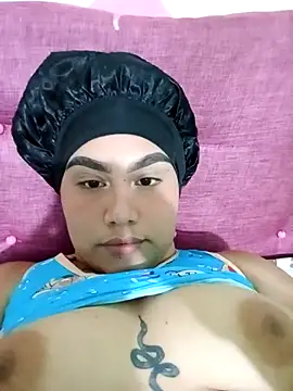 Snapshot of Marilin_Jessie chatting on October 18, 6:05 am Marilin Jessie online show from October 18, 6:05 am