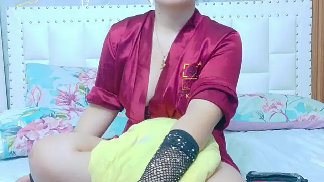 hornybarelylegalgirl online show from March 22, 12:00 pm