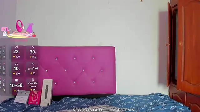 Venus Blackk online show from April 22, 7:33 pm