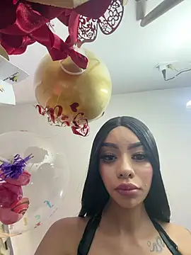 Tiffanny online show from May 9, 1:57 pm