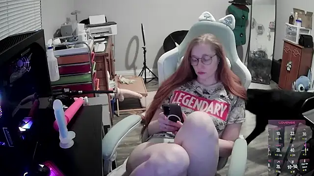 LilyFoxxx online show from February 15, 7:00 am