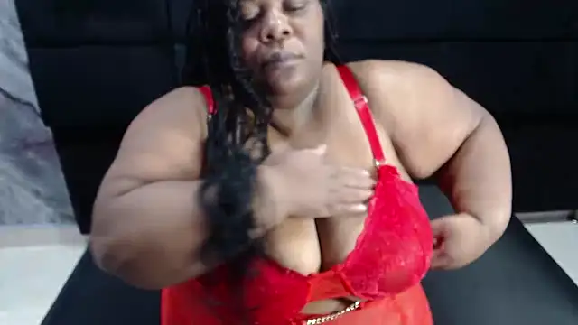 Snapshot of rocio_bbw_ chatting on September 12, 8:49 pm rocio bbw online show from September 12, 8:49 pm