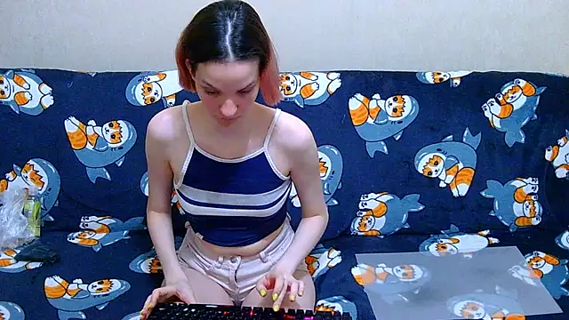 Ivy Lester online show from May 23, 5:06 am