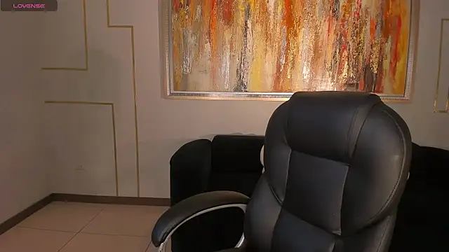 AlinaKravitz online show from December 20, 1:59 pm