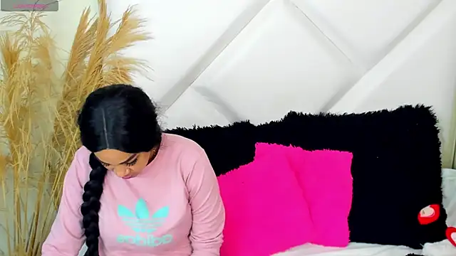 ScarlethNatasha online show from November 8, 2:49 am