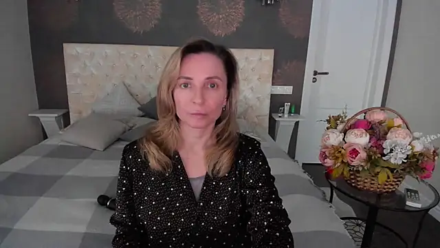 AllisonWilliams online show from March 30, 4:17 pm