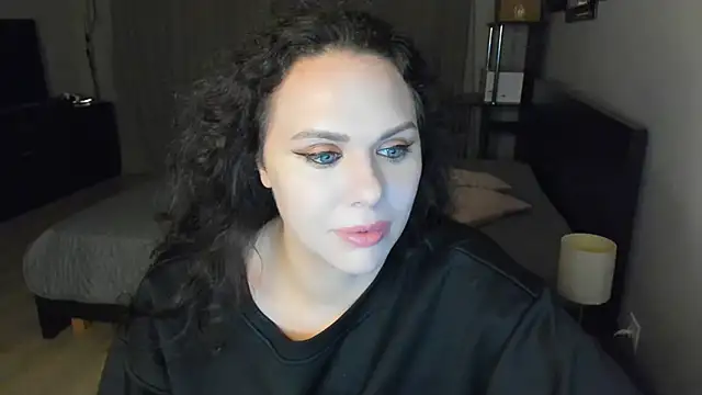 Snapshot of MollyCheiz chatting on September 11, 12:44 am MollyCheiz online show from September 11, 12:44 am