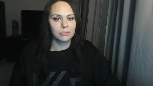 MollyCheiz online show from April 4, 8:40 pm