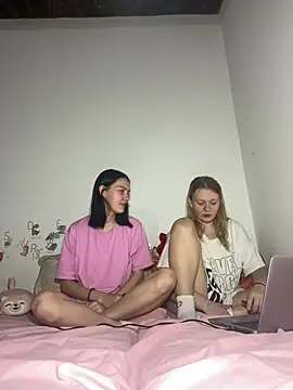 ella grays online show from May 3, 8:12 pm