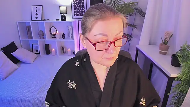 AlexandraKind online show from March 21, 8:47 pm