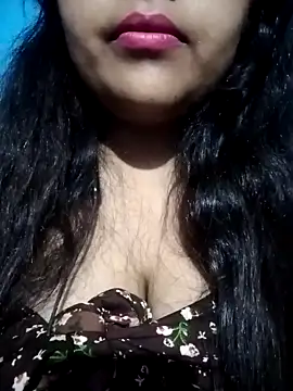 Love-Veronica online show from February 18, 7:02 pm